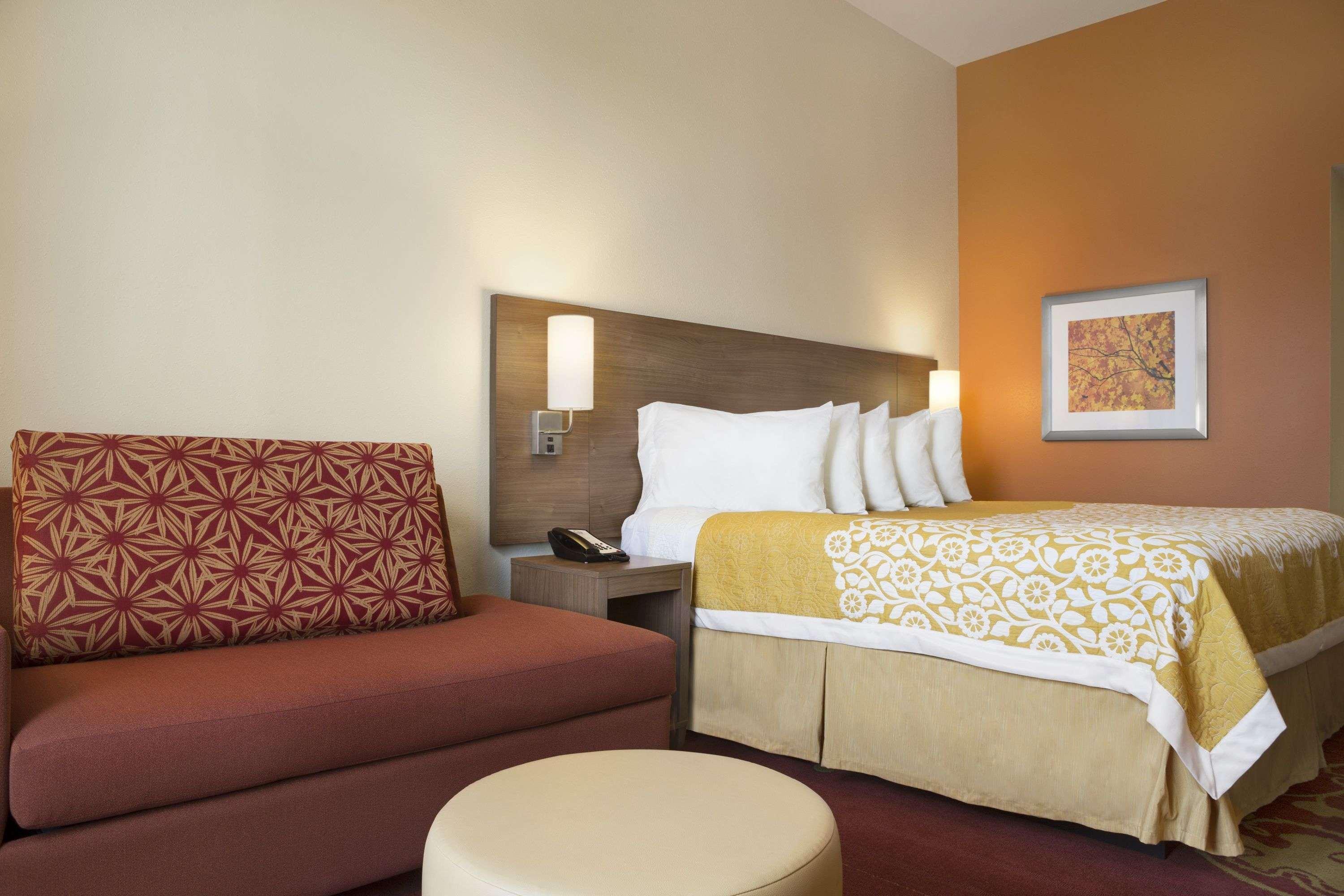Days Inn & Suites By Wyndham Belmont Luaran gambar